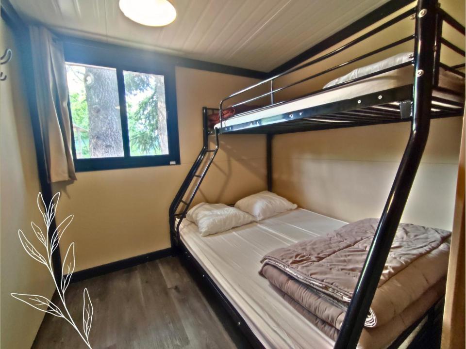 Hotel De Plein Air Le Chanset Ceyrat Phòng bức ảnh
