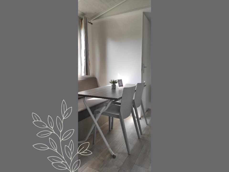 Hotel De Plein Air Le Chanset Ceyrat Phòng bức ảnh